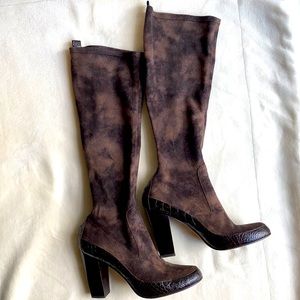 Donald J. Pliner crocodile and suede boots size 8